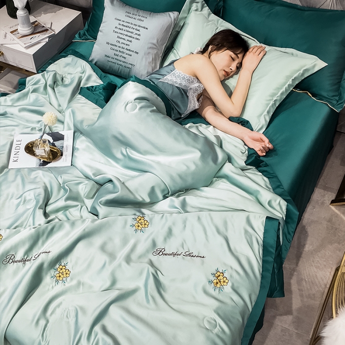 91家纺网 家纺一手货源 找家纺 （总）澳梵 2022新款莫代尔绣花夏被四件套