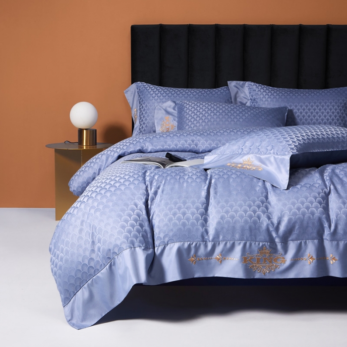 91家纺网 家纺一手货源 找家纺 眠帛2021新款60S贡缎提花全棉轻奢风四件套 路易斯蓝