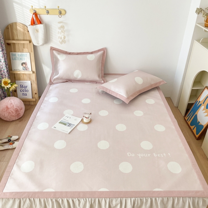 91家纺网 家纺一手货源 找家纺 时年 2021新款水洗养生冰丝凉席 波点粉