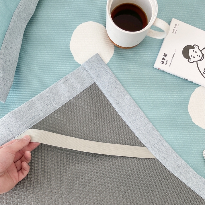 91家纺网 家纺一手货源 找家纺 时年 2021新款水洗养生冰丝凉席 波点蓝