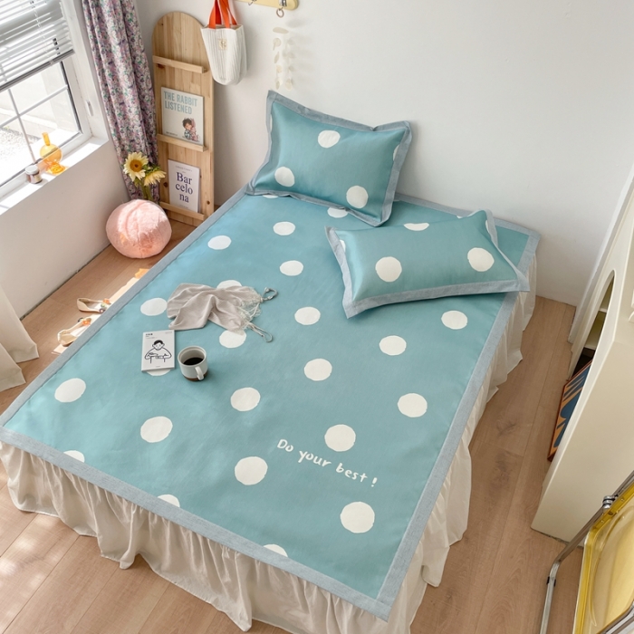 91家纺网 家纺一手货源 找家纺 时年 2021新款水洗养生冰丝凉席 波点蓝