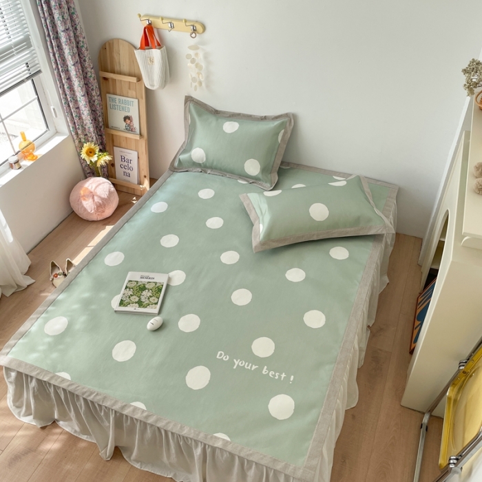 91家纺网 家纺一手货源 找家纺 时年 2021新款水洗养生冰丝凉席 波点绿