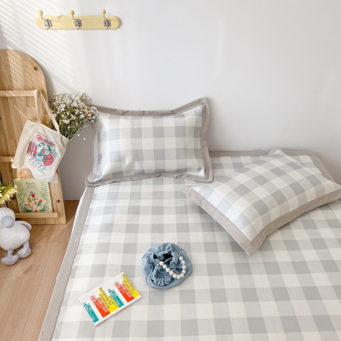 91家纺网 家纺一手货源 找家纺 时年 2021新款水洗养生冰丝凉席 灰格笑脸