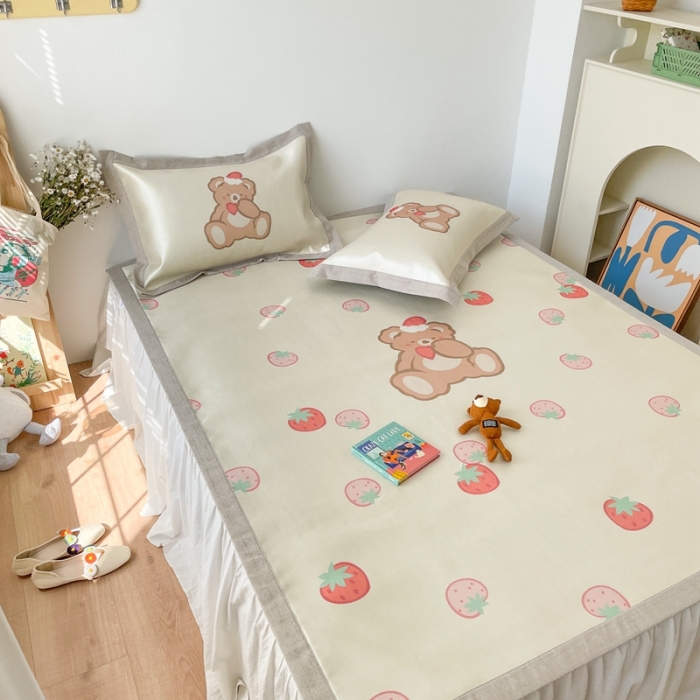 91家纺网 家纺一手货源 找家纺 时年 2021新款水洗养生冰丝凉席 礼物熊