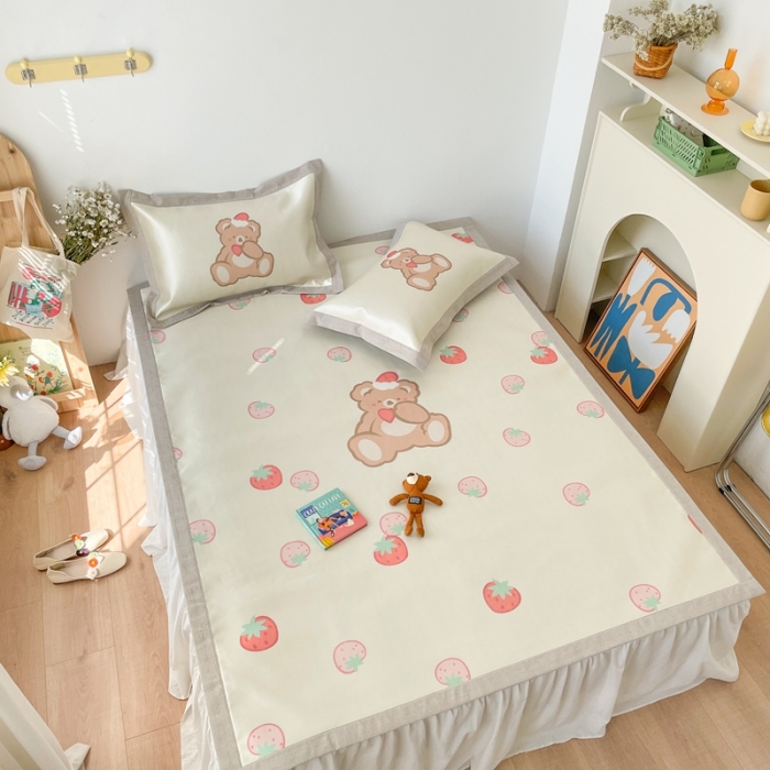 91家纺网 家纺一手货源 找家纺 时年 2021新款水洗养生冰丝凉席 礼物熊