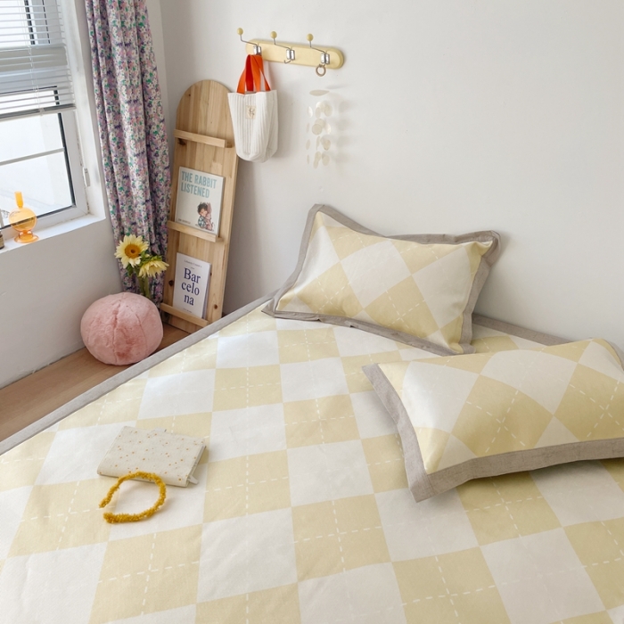 91家纺网 家纺一手货源 找家纺 时年 2021新款水洗养生冰丝凉席 菱格黄