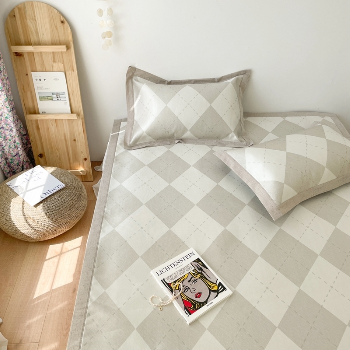 91家纺网 家纺一手货源 找家纺 时年 2021新款水洗养生冰丝凉席 菱格灰