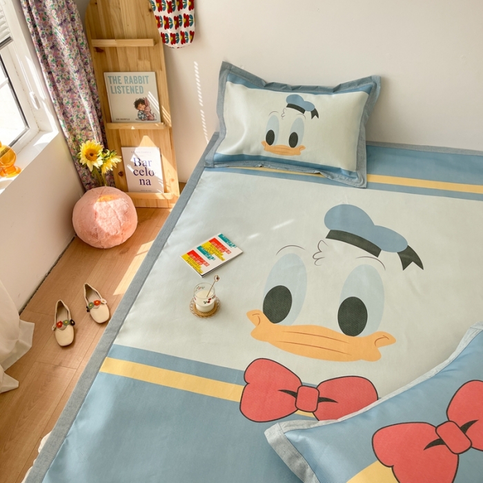 91家纺网 家纺一手货源 找家纺 时年 2021新款水洗养生冰丝凉席 萌鸭先生