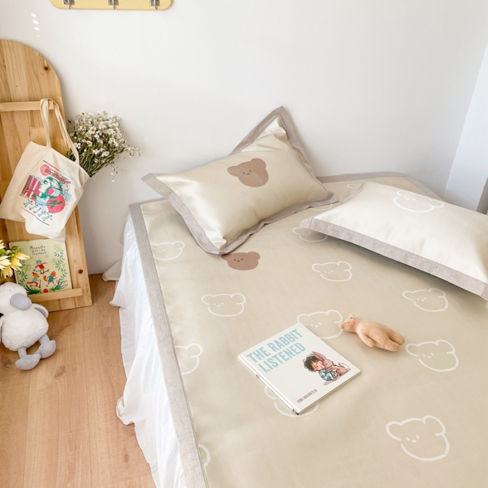 91家纺网 家纺一手货源 找家纺 时年 2021新款水洗养生冰丝凉席 熊仔