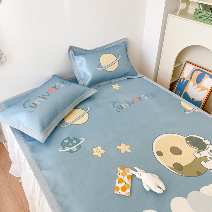 91家纺网 家纺一手货源 找家纺 时年 2021新款水洗养生冰丝凉席 宇航员