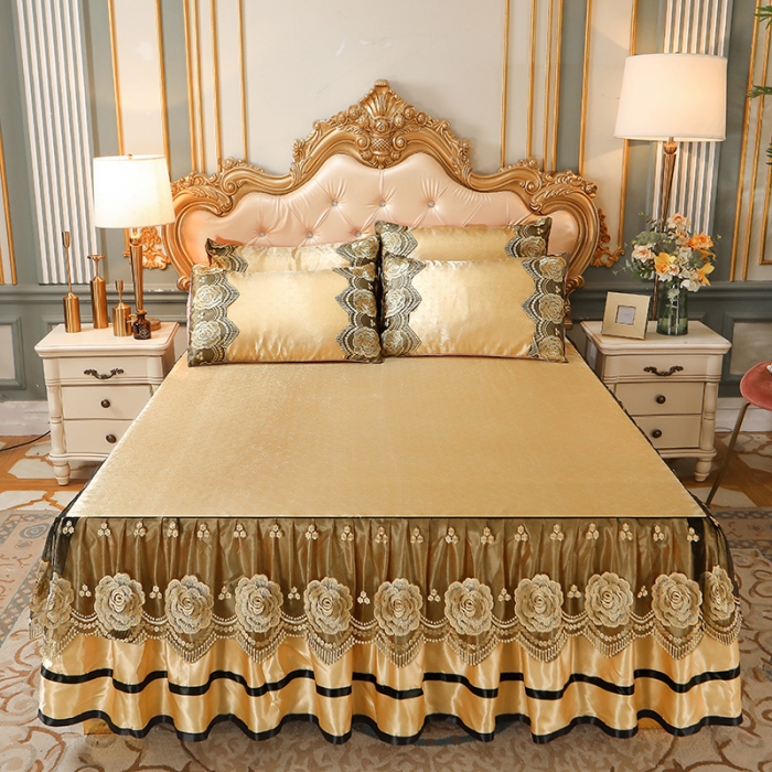 91家纺网 家纺一手货源 找家纺 瑞宝 2025新款高奢可水洗冰丝凉席床裙三件套 金驼色