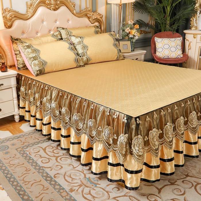 91家纺网 家纺一手货源 找家纺 瑞宝 2025新款高奢可水洗冰丝凉席床裙三件套 金驼色