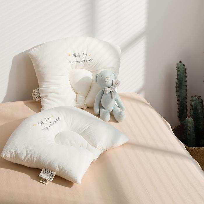 91家纺网 家纺一手货源 找家纺 2021日式原棉A类新生婴儿防偏头定型枕0-2岁宝宝全棉枕芯