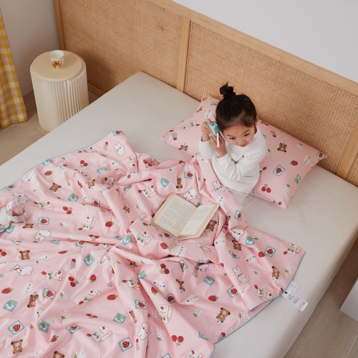 91家纺网 家纺一手货源 找家纺 丽笙 2021新款60SA类长绒棉驱蚊儿童夏被 美好童年