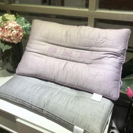 91家纺网 家纺一手货源 找家纺 （总）剑桥枕业 全新枕芯系列抗菌祛湿单人柔软舒适定型羽丝绒枕