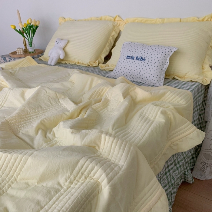 91家纺网 家纺一手货源 找家纺 六巷胡同ins格子混搭雪纺纱夏被四件套 奶黄混搭韩国小绿格