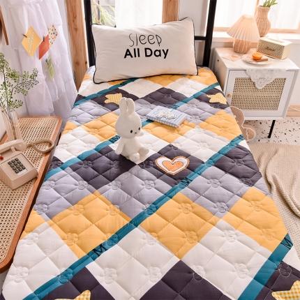 91家纺网 家纺一手货源 找家纺 （总）寐珂 2025新款全棉大豆纤维床垫学生款