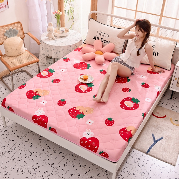 91家纺网 家纺一手货源 找家纺 寐珂 2025新款全棉大豆纤维床垫厚款 草莓乐园