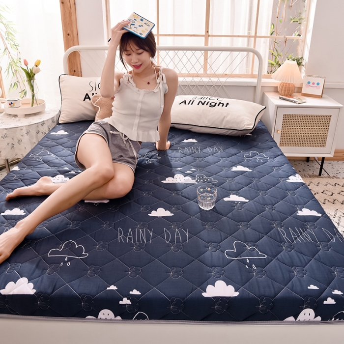 91家纺网 家纺一手货源 找家纺 寐珂 2025新款全棉大豆纤维床垫厚款 漫步云端