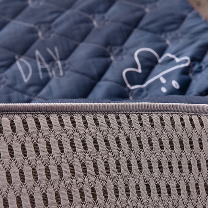 91家纺网 家纺一手货源 找家纺 寐珂 2025新款全棉大豆纤维床垫厚款 漫步云端