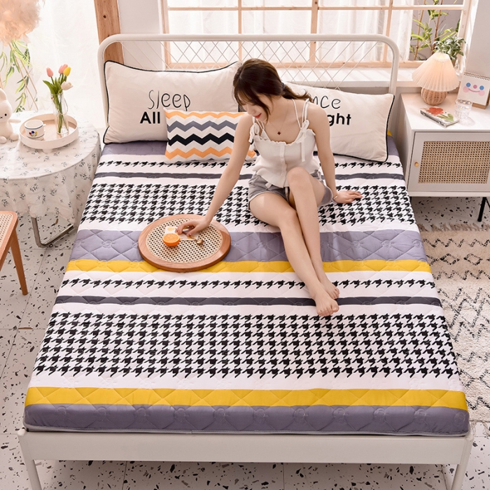 91家纺网 家纺一手货源 找家纺 寐珂 2025新款全棉大豆纤维床垫厚款 千鸟格调