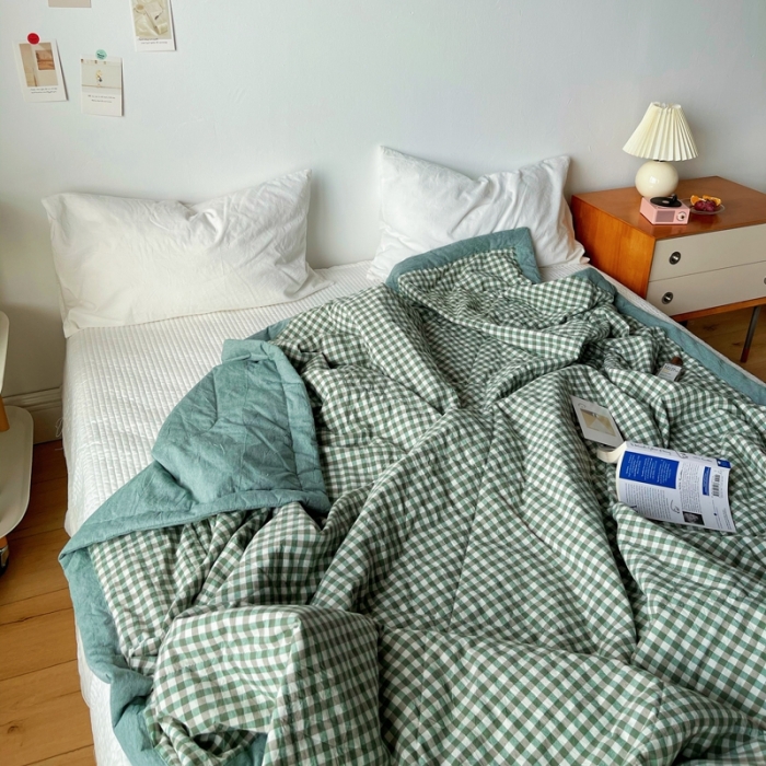 91家纺网 家纺一手货源 找家纺 尚品本色 2023新款水洗棉夏被 草绿小格