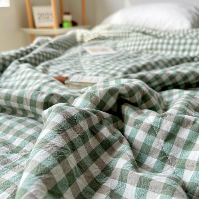 91家纺网 家纺一手货源 找家纺 尚品本色 2023新款水洗棉夏被 草绿小格