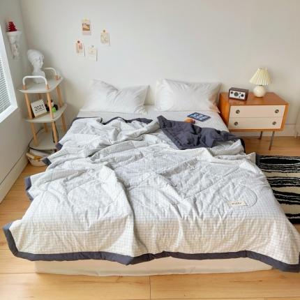 91家纺网 家纺一手货源 找家纺 尚品本色 2023新款水洗棉夏被 小白格