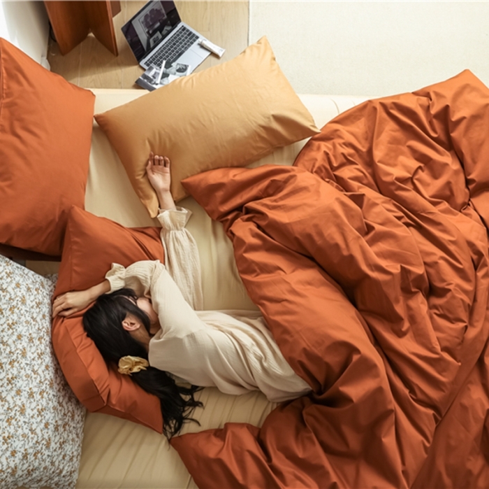 91家纺网 家纺一手货源 找家纺 棉眠 2021新款全棉纯色撞色新款四件套-棚拍图 焦糖杏仁