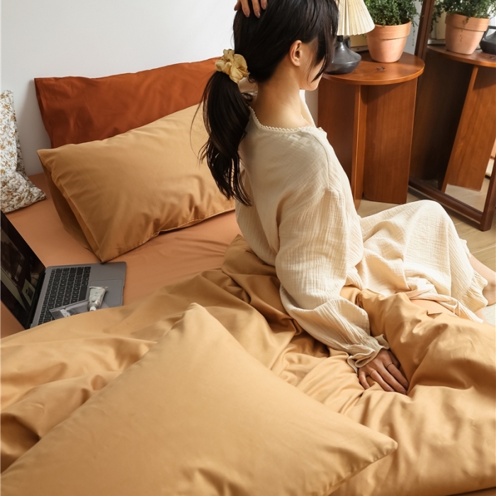 91家纺网 家纺一手货源 找家纺 棉眠 2021新款全棉纯色撞色新款四件套-棚拍图 咖啡奶茶