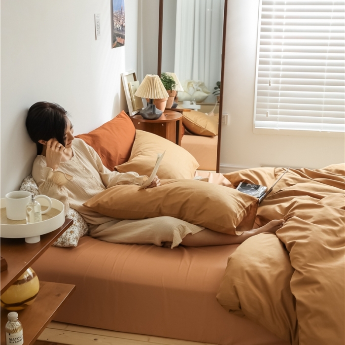 91家纺网 家纺一手货源 找家纺 棉眠 2021新款全棉纯色撞色新款四件套-棚拍图 咖啡奶茶