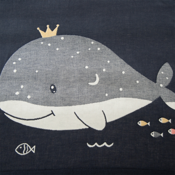 91家纺网 家纺一手货源 找家纺 朴尔新款卡通AB组合全棉四层纱布枕巾一对 气球鲸鱼-藏青