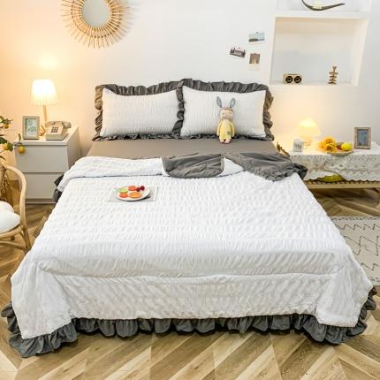 91家纺网 家纺一手货源 找家纺 仟网汇2021新款泡泡纱夏被四件套 泡芙小姐-梨花白灰