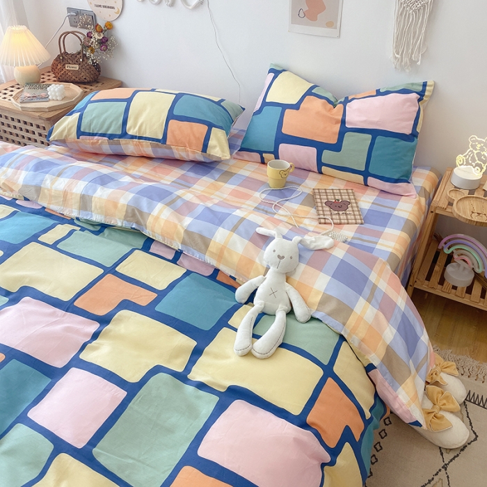 91家纺网 家纺一手货源 找家纺 2022年新款卡通系列全棉印花四件套实拍图直播爆款 彩格拼图