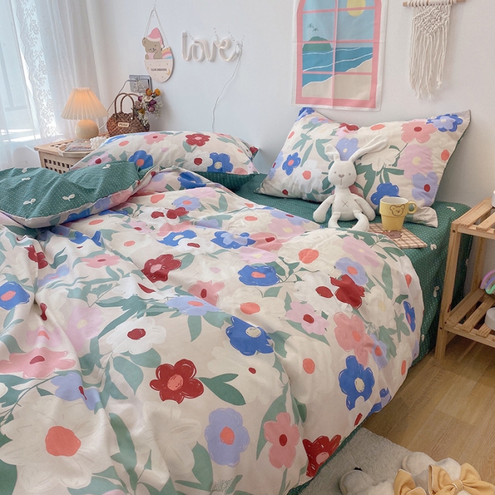 91家纺网 家纺一手货源 找家纺 2022年新款卡通系列全棉印花四件套实拍图直播爆款 油画小花