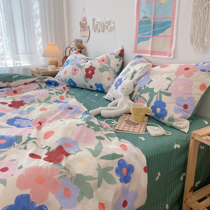 91家纺网 家纺一手货源 找家纺 2022年新款卡通系列全棉印花四件套实拍图直播爆款 油画小花