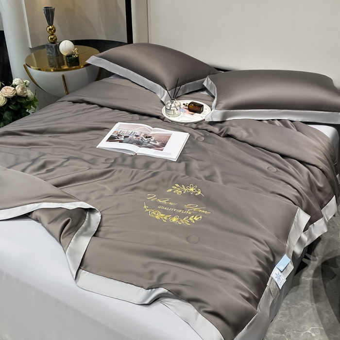 91家纺网 家纺一手货源 找家纺 吾秀 2022 轻奢风LF级60S兰精天丝夏被  天丝深灰