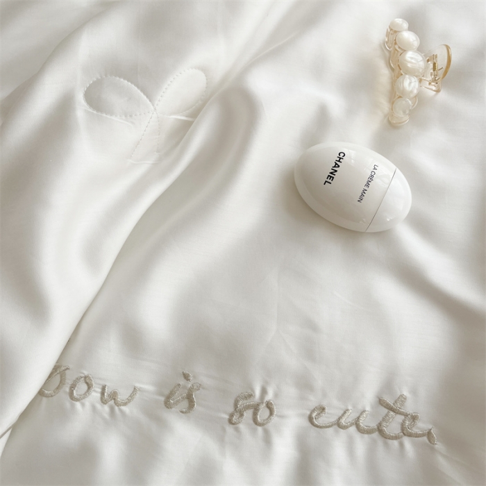 91家纺网 家纺一手货源 找家纺 星野家居 2021新款80s天丝夏被系列 蝴蝶结白