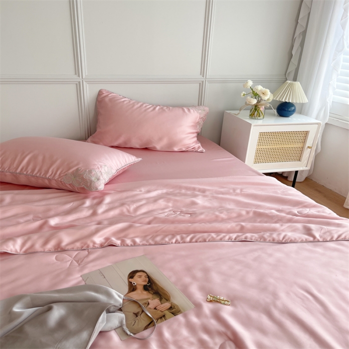 91家纺网 家纺一手货源 找家纺 星野家居 2021新款80s天丝夏被系列 蝴蝶结粉