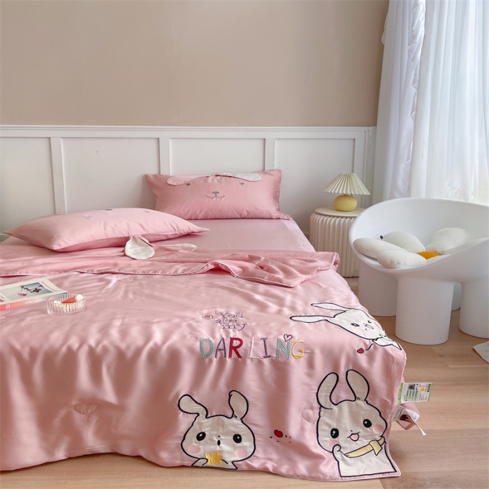 91家纺网 家纺一手货源 找家纺 星野家居 2021新款80s天丝夏被系列 小兔