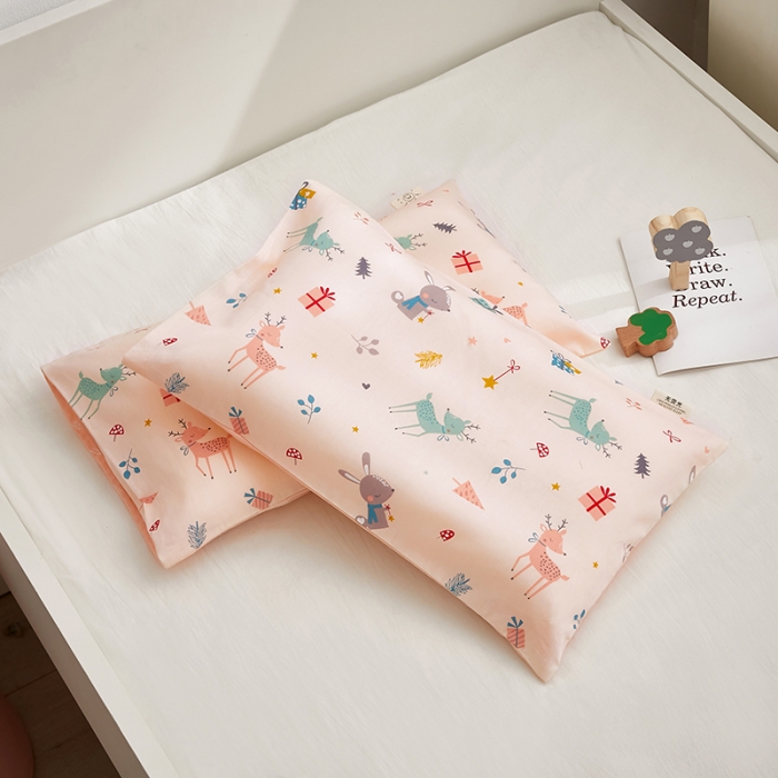 91家纺网 家纺一手货源 找家纺 荷马之梦 童画系列—全棉AB版儿童枕套 节日礼物