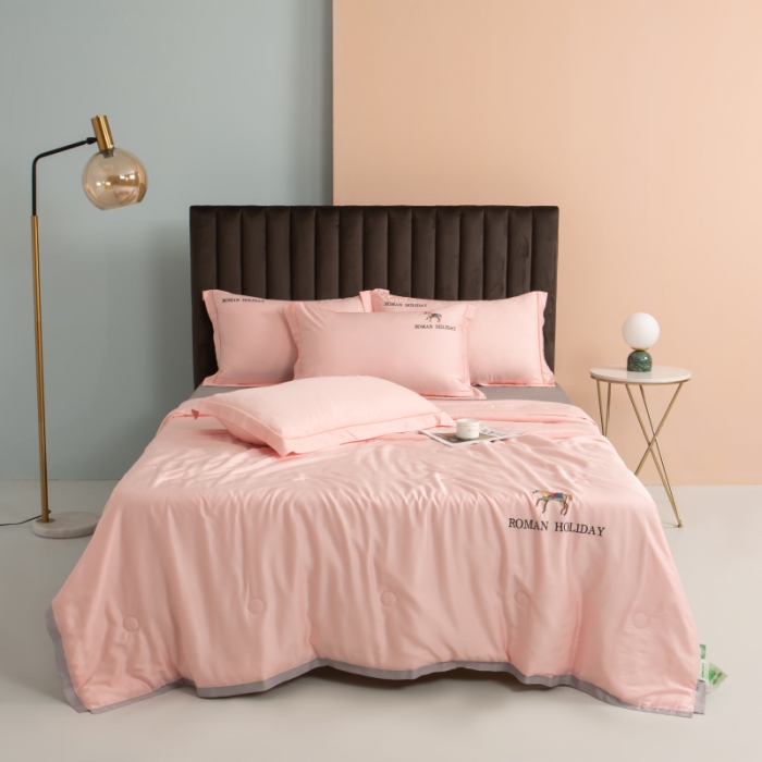 91家纺网 家纺一手货源 找家纺 棉生活 2021新款爱玛系列天丝夏被 樱花粉