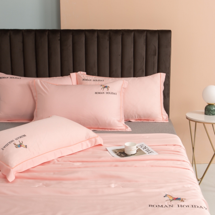 91家纺网 家纺一手货源 找家纺 棉生活 2021新款爱玛系列天丝夏被 樱花粉