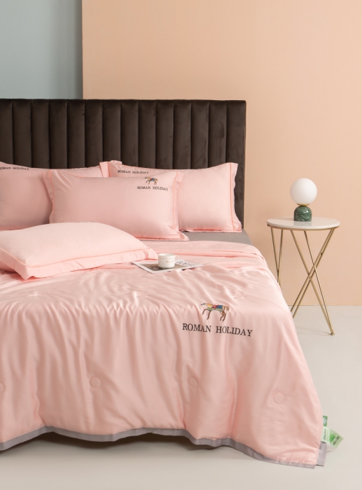 91家纺网 家纺一手货源 找家纺 棉生活 2021新款爱玛系列天丝夏被 樱花粉