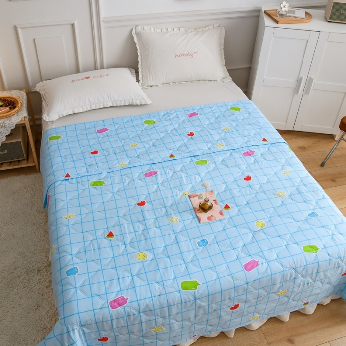 91家纺网 家纺一手货源 找家纺 百花王 2021新款芦荟棉夏凉被 蓝格