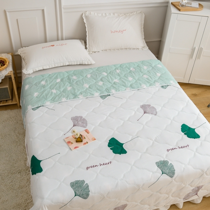 91家纺网 家纺一手货源 找家纺 百花王 2021新款芦荟棉夏凉被 银杏叶