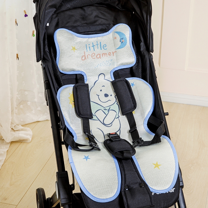 91家纺网 家纺一手货源 找家纺 小芽家居 2024新款推车系列凉垫 小熊维尼