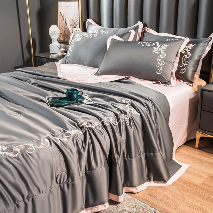 91家纺网 家纺一手货源 找家纺 骏腾 2022新款水洗冰丝夏被四件套水洗真丝天丝艾莎-魅惑黑