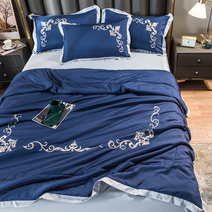 91家纺网 家纺一手货源 找家纺 骏腾 2022新款水洗冰丝夏被四件套水洗真丝天丝艾莎-深海蓝