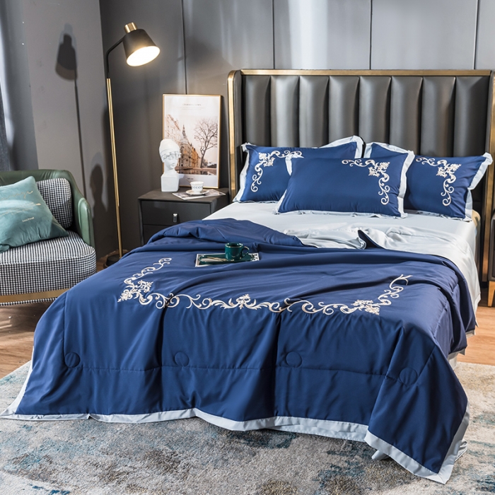 91家纺网 家纺一手货源 找家纺 骏腾 2022新款水洗冰丝夏被四件套水洗真丝天丝艾莎-深海蓝